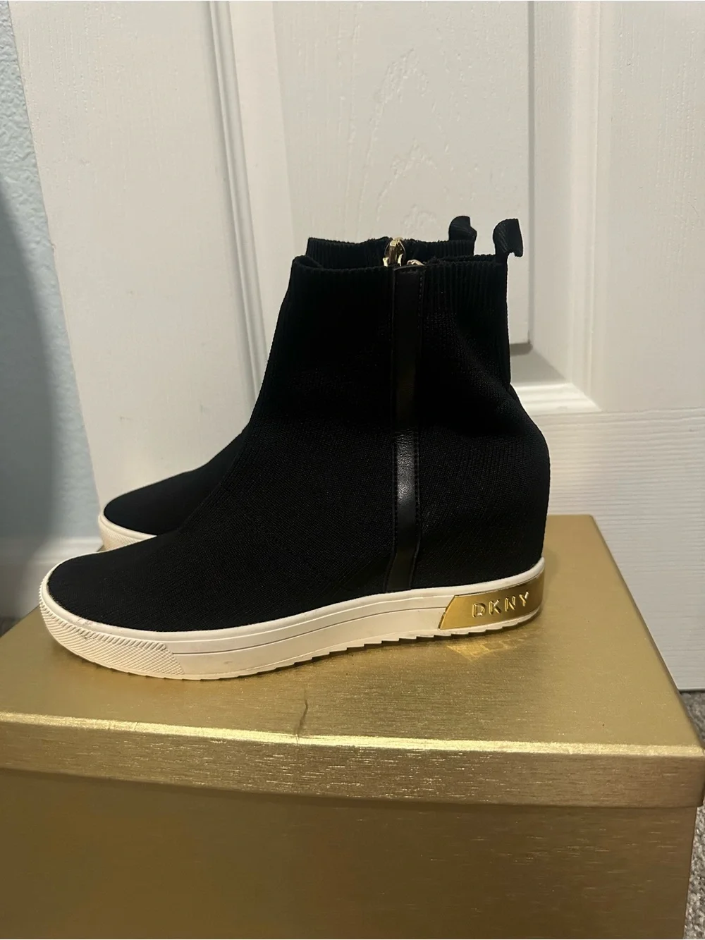 Bundle of 16 pair Shoes! Karl Lagerfeld, MK, neutralizer, born, ext